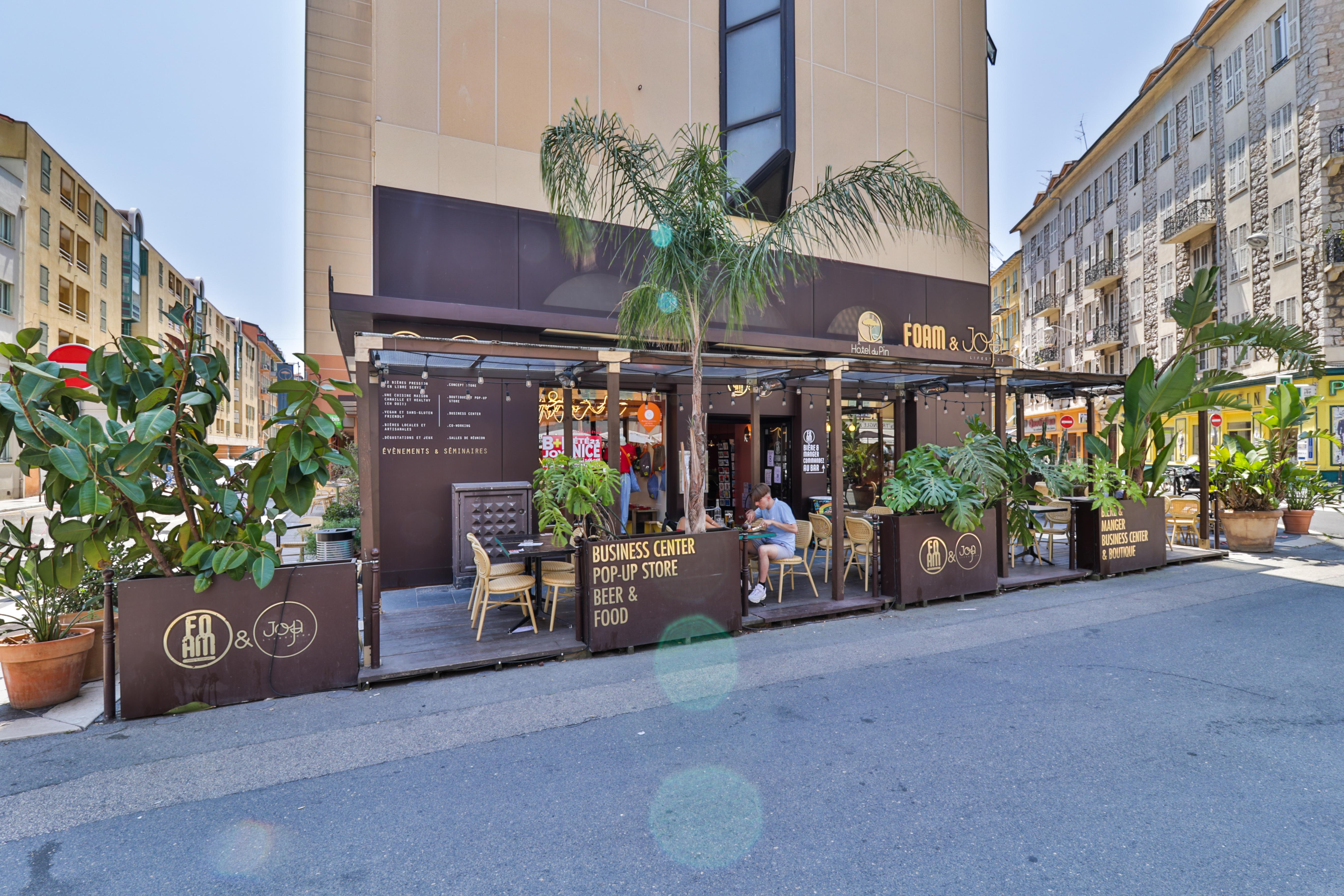 Du Pin Port Hotel